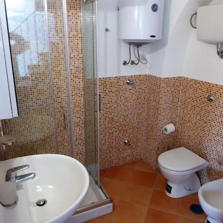 度假居 Holiday Sirignano By Interhome *